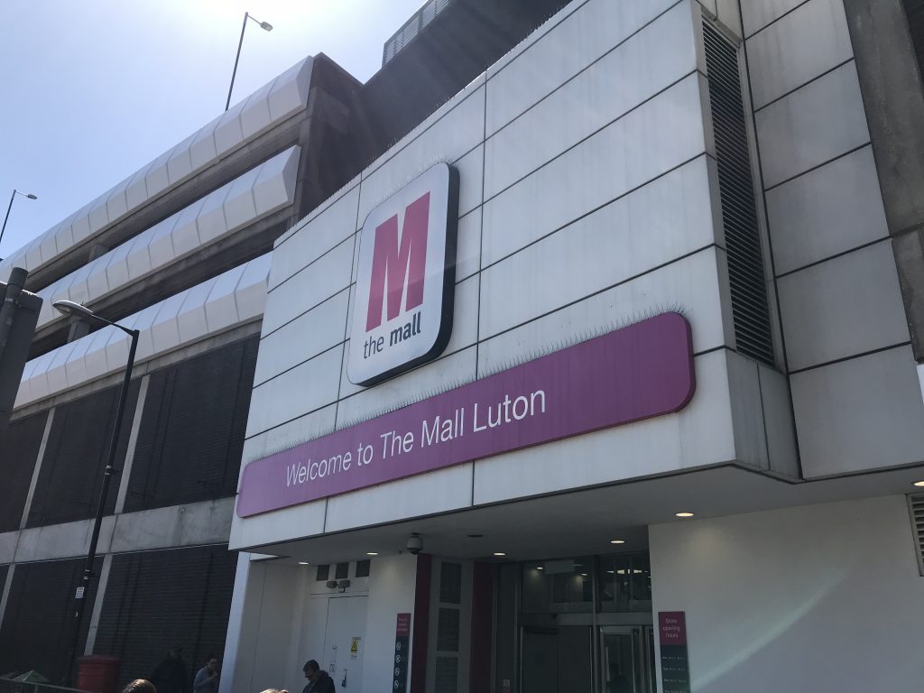 The Mall, Luton